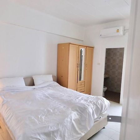 Airport View Apartment Cozy Room Near Airport サムットプラーカーン エクステリア 写真