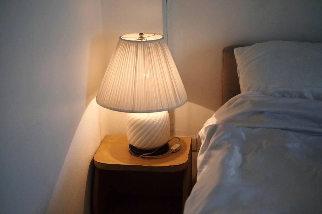 Airport View Apartment Cozy Room Near Airport サムットプラーカーン エクステリア 写真